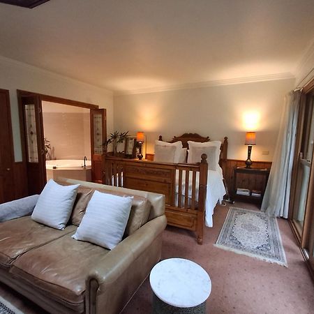 Chudleigh Park Cottages Sassafras ภายนอก รูปภาพ